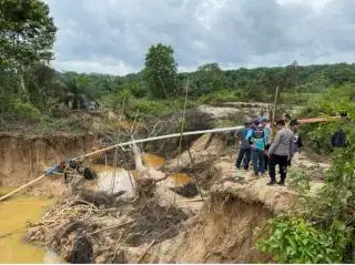 Kebun Sawit Digerebek, Peralatan PETI Langsung Dibakar