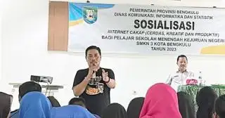 Petani Sawit Harus Bisa Manfaatkan Internet untuk Majukan Usaha