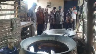 Pemkab Pasbar Pelajari Pembuatan Gula Merah Sawit ke Mukomuko