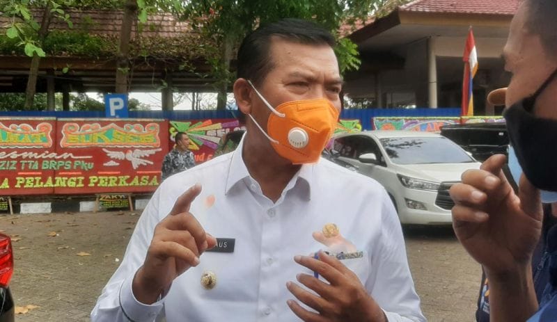 Wako Pekanbaru Copot Kadis LHK Gegara Sampah