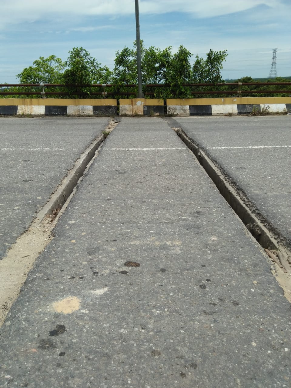 Kondisi Jembatan Maredan Siak Mulai Mengkhawatirkan