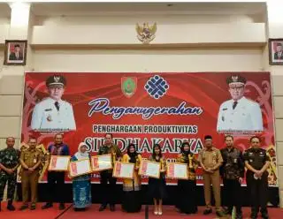 Tiga Perusahaan Sawit Borong Penghargaan Siddhakarya