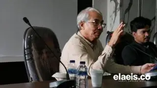 'Si Murtad Sains' Feyerabend; Lengan Malam Beludru