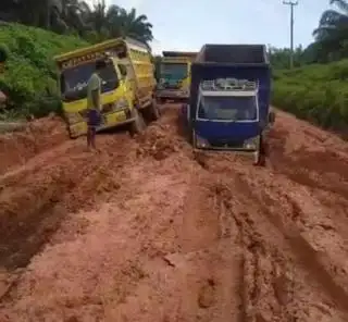 Sudah Harga Anjlok, Jalan Distribusi Juga Jeblok