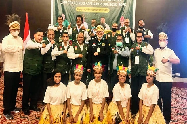Geliat Sawit di Papua, Albert: Kami Tidak Makan Iklim!