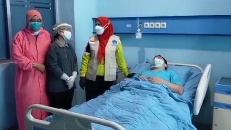 Tak Pinjamkan Tabung Oksigen, Nakes Bonyok Dikeroyok