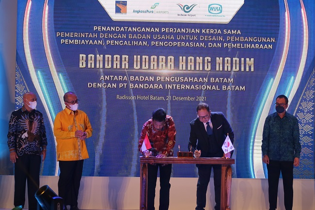 Menyolek 'Raksasa' Tepian Selat Malaka