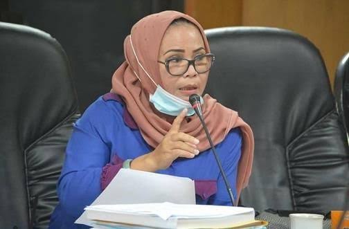 Ade Hartati Minta Gubernur Riau Operasi Pasar