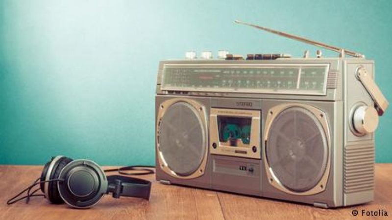 Dulu Lagi, Radio