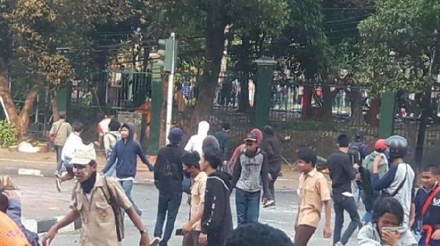 Adat: Antara Kampung dan Kota