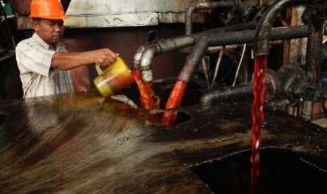 Juli 2022, Harga Referensi CPO Turun 4,96 Persen