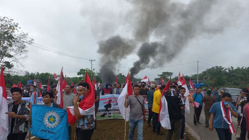 Tolak Eksekusi Kebun Sawit, Warga Siak: Lokasinya Salah, Petanya Bukan di Lahan Kami!